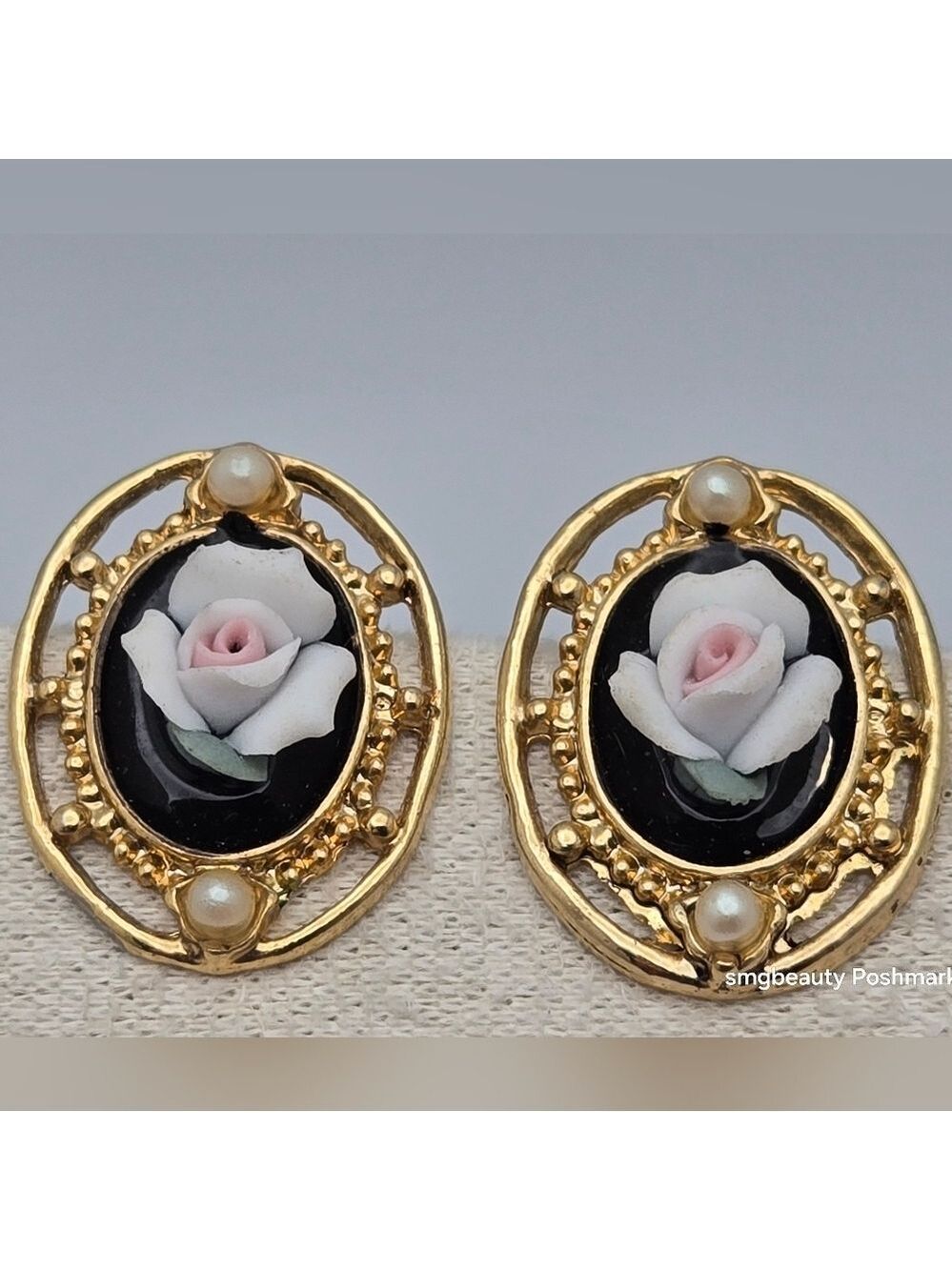 Cameo Flower Earrings w/Faux Pearl Oval Studs Vintage 3D - Picture 7 of 8